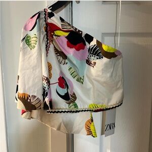 Zara Multicolor Floral Asymmetrical Top